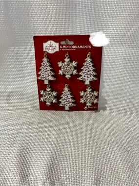 Holiday Time White & Gold Mini Tree and Snowflake Ornaments - 6 Pack